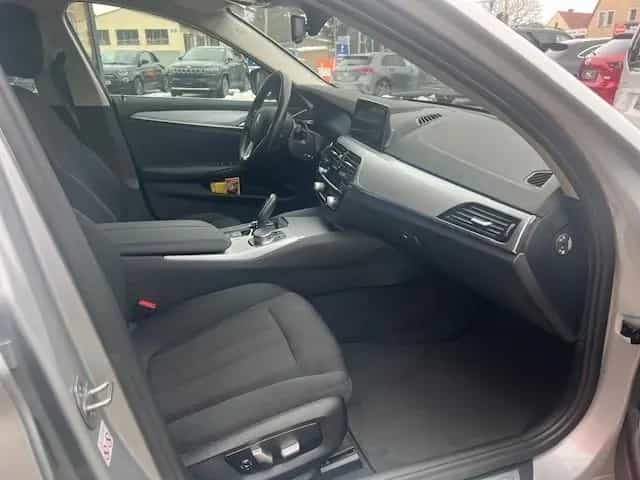 BMW 520 d Touring*LED*Kamera*AHK*Head up* El. Sitze* 08/2018-photo-18