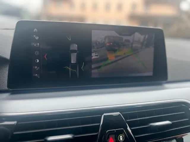 BMW 520 d Touring*LED*Kamera*AHK*Head up* El. Sitze* 08/2018-photo-23