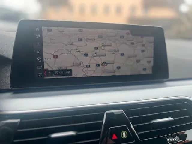 BMW 520 d Touring*LED*Kamera*AHK*Head up* El. Sitze* 08/2018-photo-24