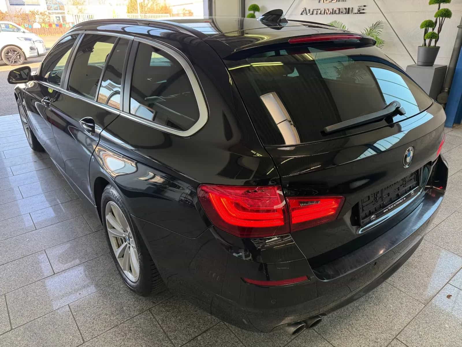 BMW 5 Series 12/2015-photo-8