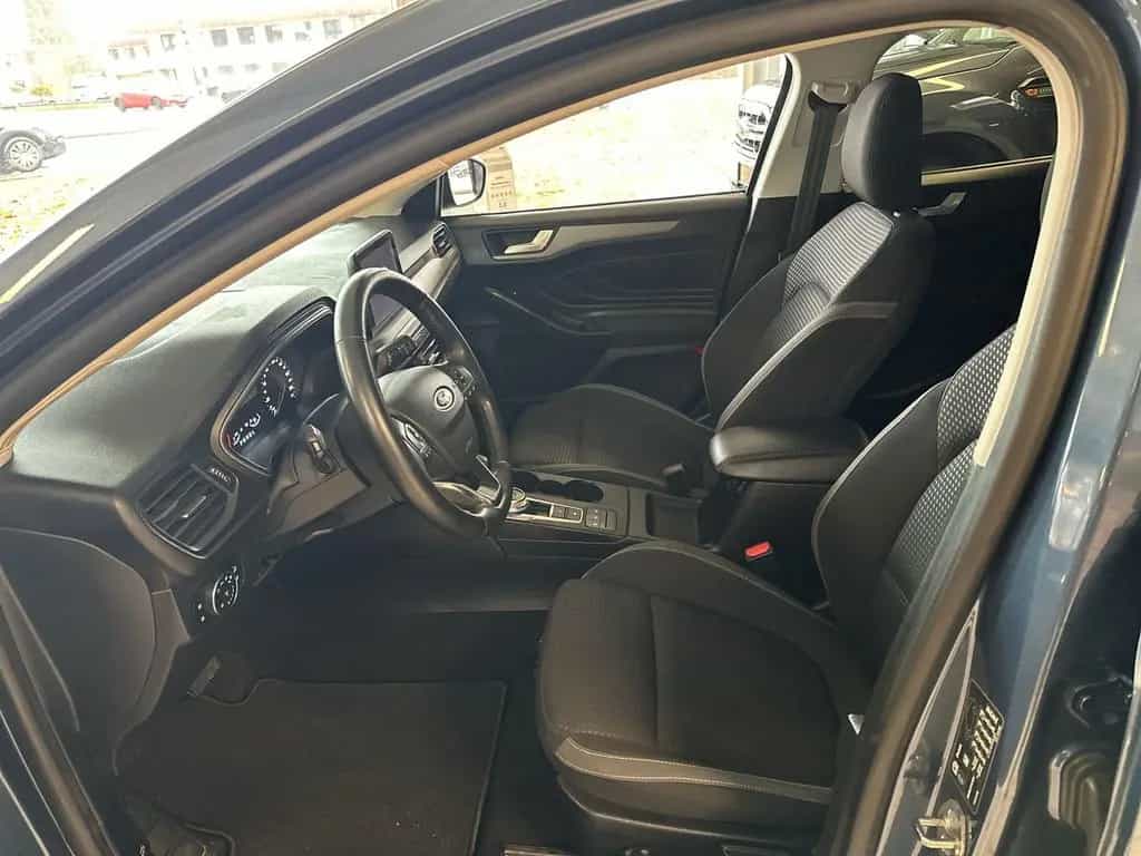 Ford Focus Turnier Cool & Connect 08/2022-photo-10