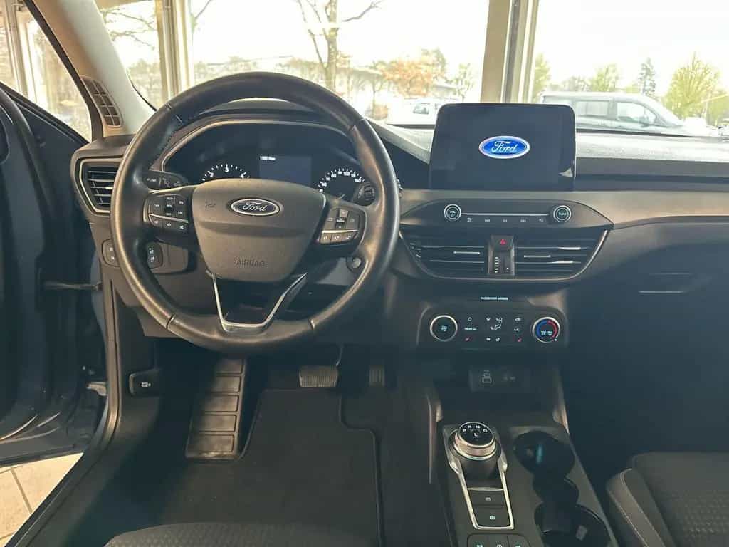 Ford Focus Turnier Cool & Connect 08/2022-photo-12