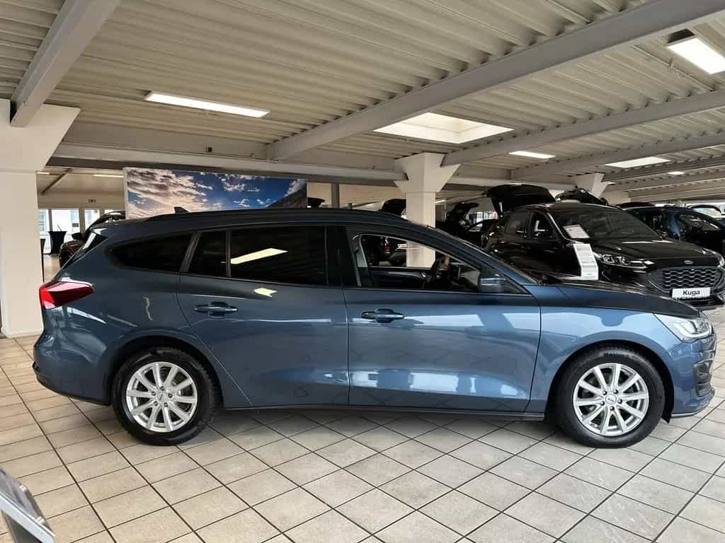 Ford Focus Turnier Cool & Connect 08/2022-photo-3