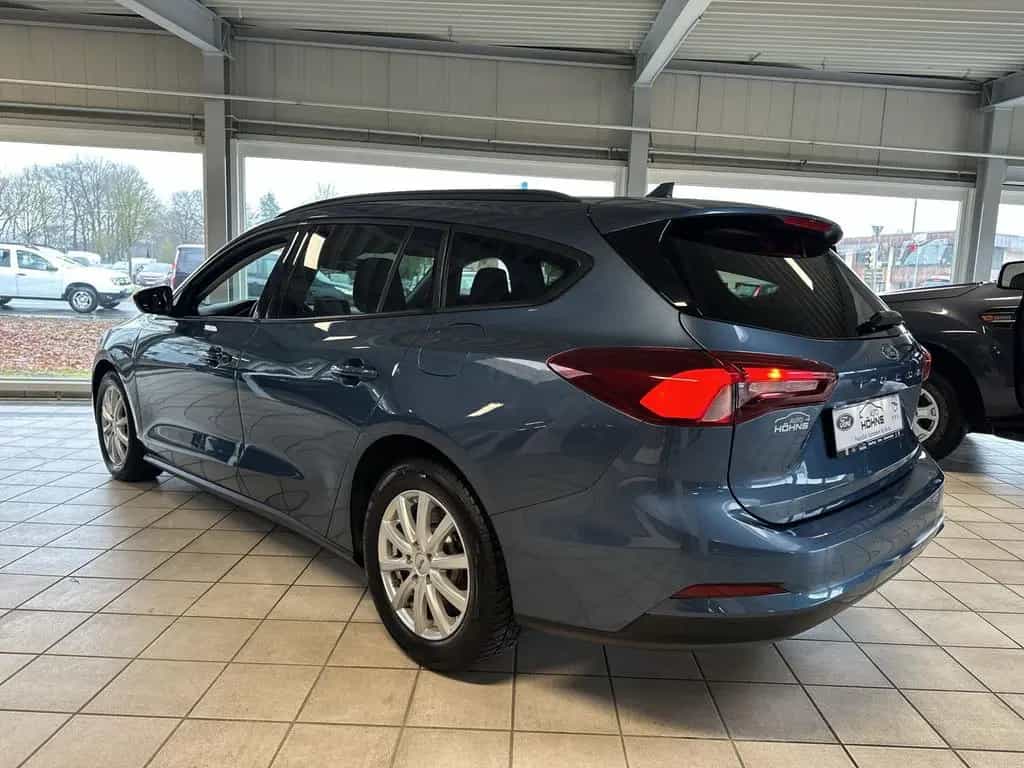 Ford Focus Turnier Cool & Connect 08/2022-photo-4