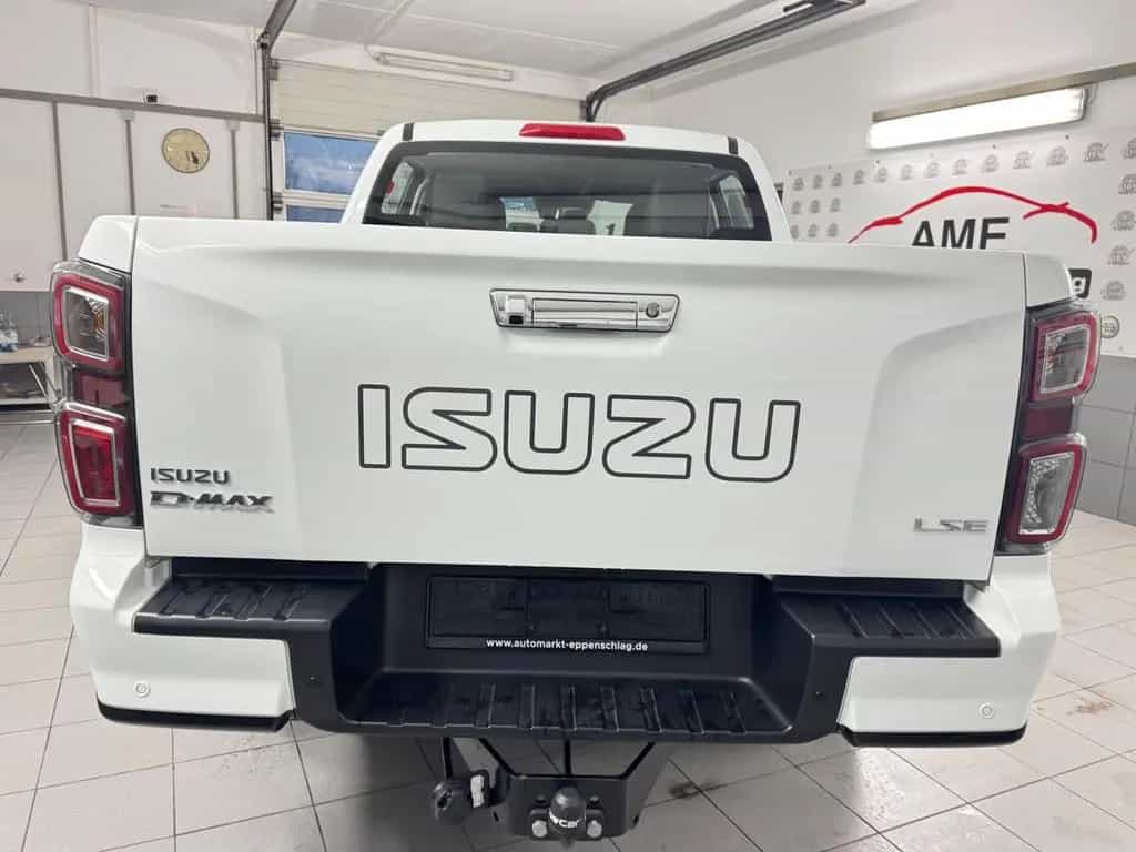 Isuzu D-Max Double Cab 4WD LSE *Schalter|KAMERA|AHK* null-photo-32