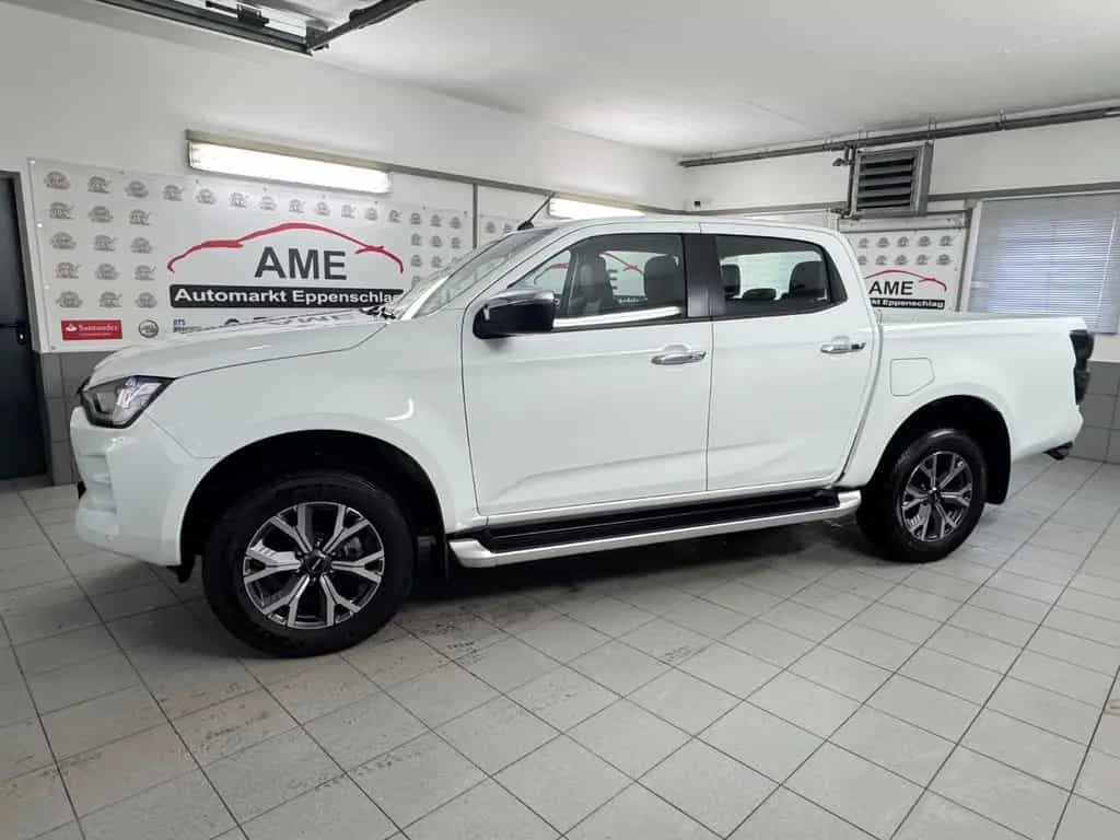 Isuzu D-Max Double Cab 4WD LSE *Schalter|KAMERA|AHK* null-photo-6