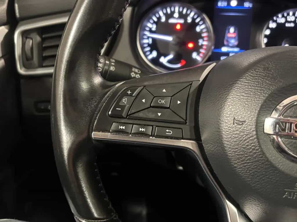 Nissan Qashqai 1.3*N CONNECTA*360°-PANO-TEMPO-BLUETOOTH 06/2019-photo-27