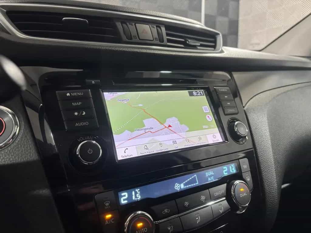 Nissan Qashqai 1.3*N CONNECTA*360°-PANO-TEMPO-BLUETOOTH 06/2019-photo-32