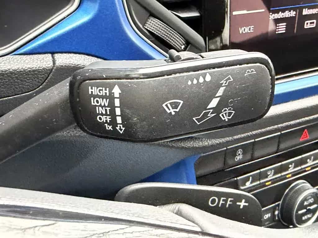 Volkswagen T-Roc Style 03/2019-photo-21
