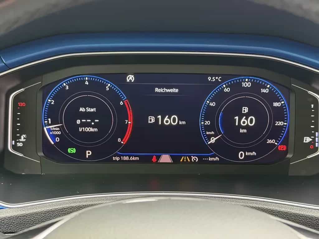Volkswagen T-Roc Style 03/2019-photo-22