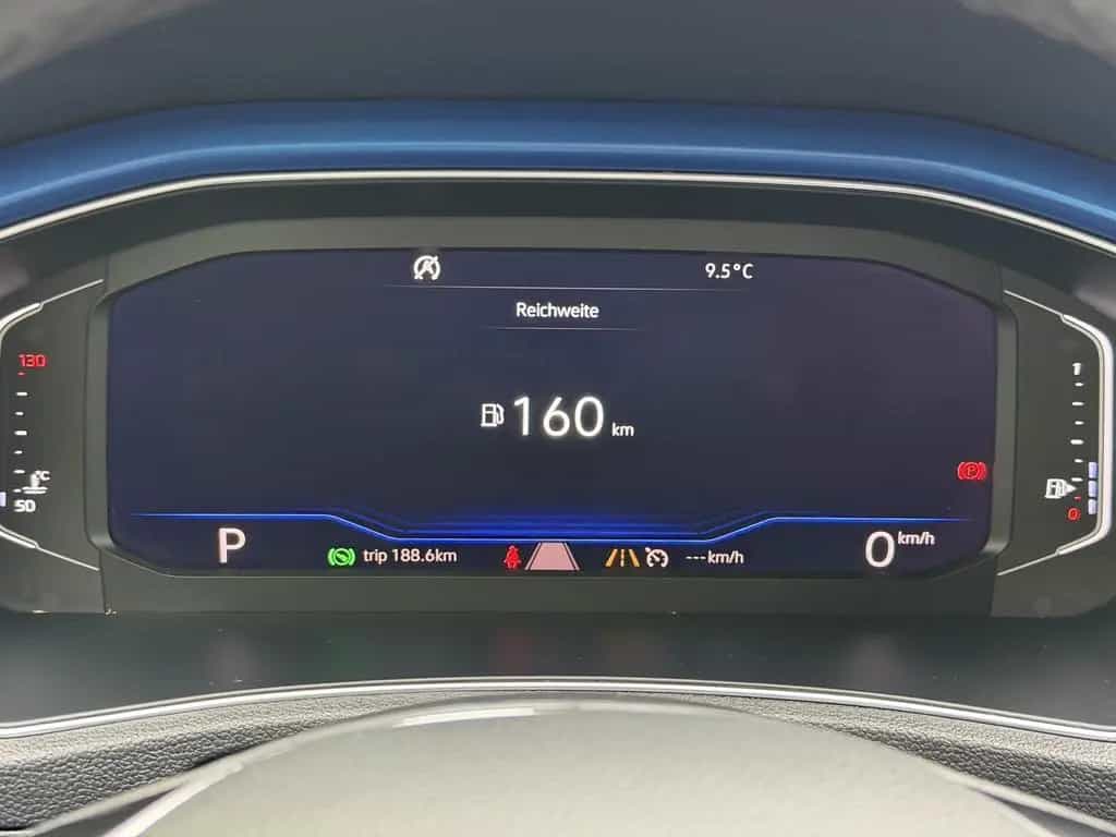 Volkswagen T-Roc Style 03/2019-photo-39