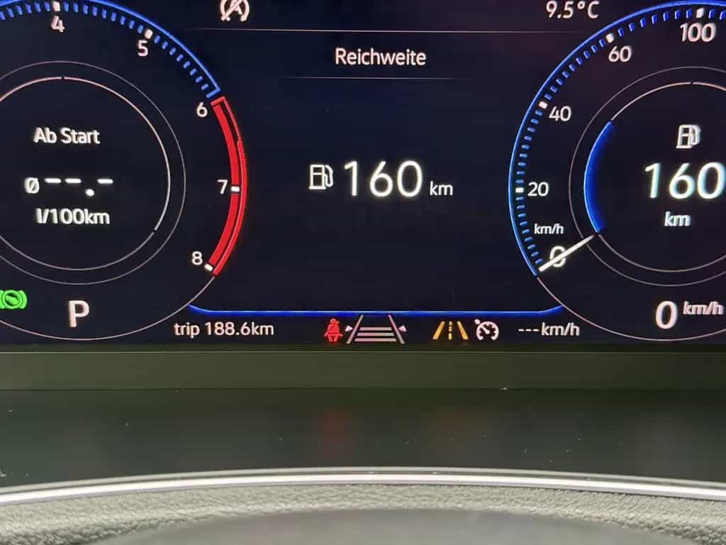 Volkswagen T-Roc Style 03/2019-photo-40