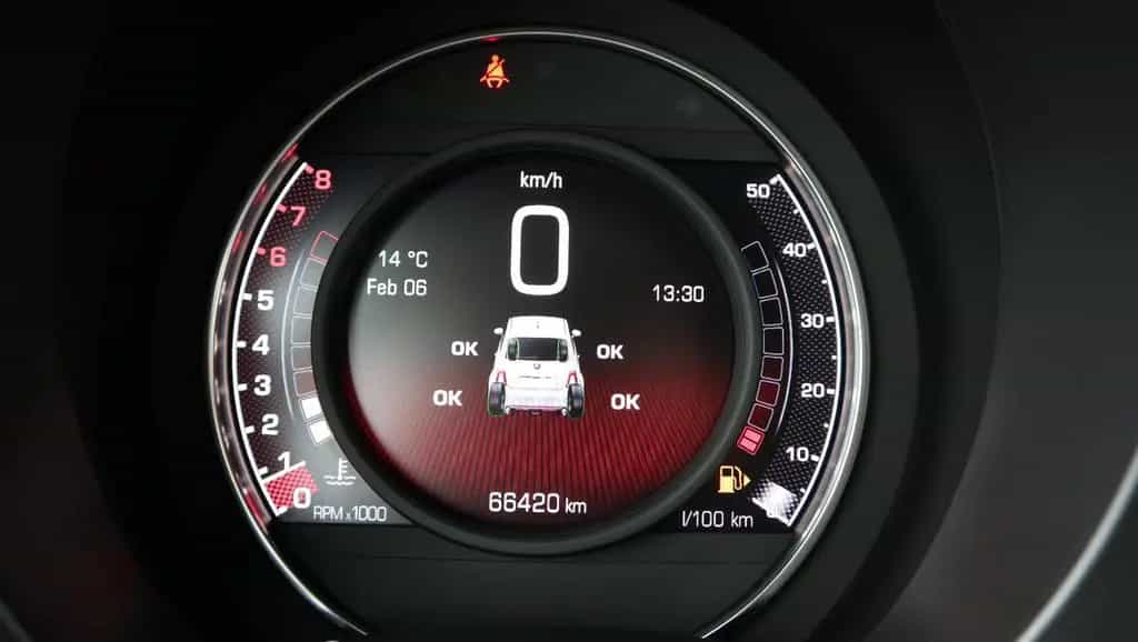 Abarth 500 695 XSR Yamaha Limited Edition 11/2017-photo-6
