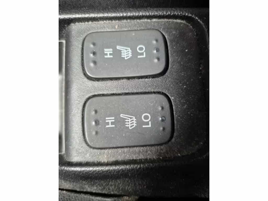 Honda Jazz 1.3 i-VTEC AUTOMATIK+SITZHEIZUNG+BLUET+KLIM 04/2016-photo-7