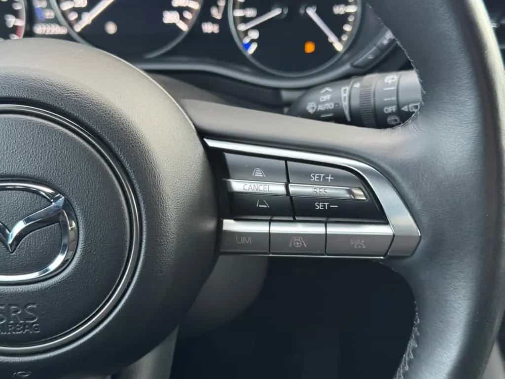 Mazda 3 Selection+AHK+NAVI+360KAMERA+ACC+HEADUP+SHZ+KL 04/2020-photo-18
