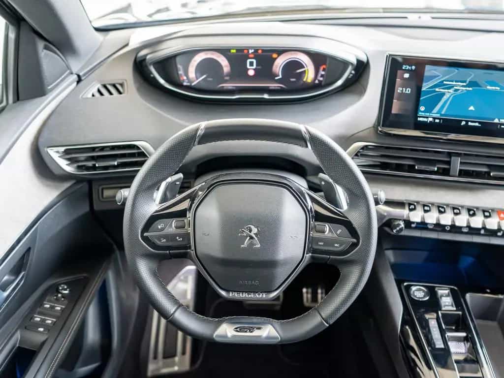 Peugeot 3008 GT Hybrid 136 e-DSC6 AHK ACC LED NAVI SHZ 02/2024-photo-8