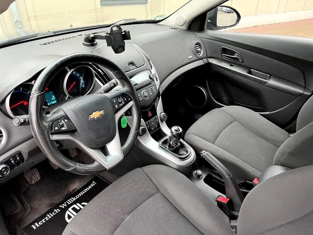 Chevrolet Cruze Station Wagon LT*Nur 77.TKM*PDC* 11/2012-photo-12