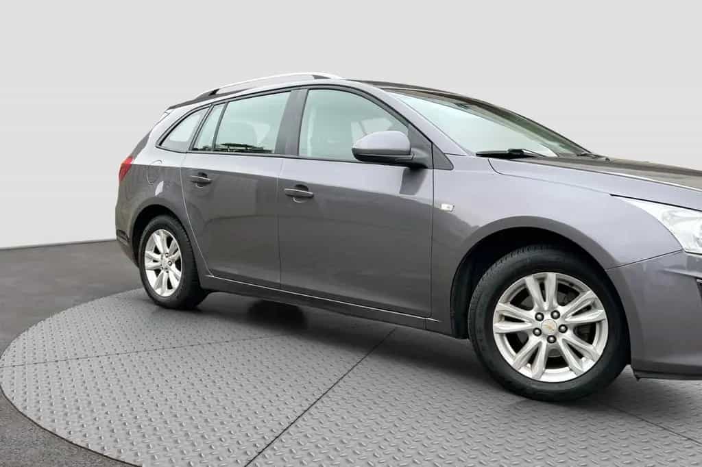 Chevrolet Cruze Station Wagon LT*Nur 77.TKM*PDC* 11/2012-photo-8