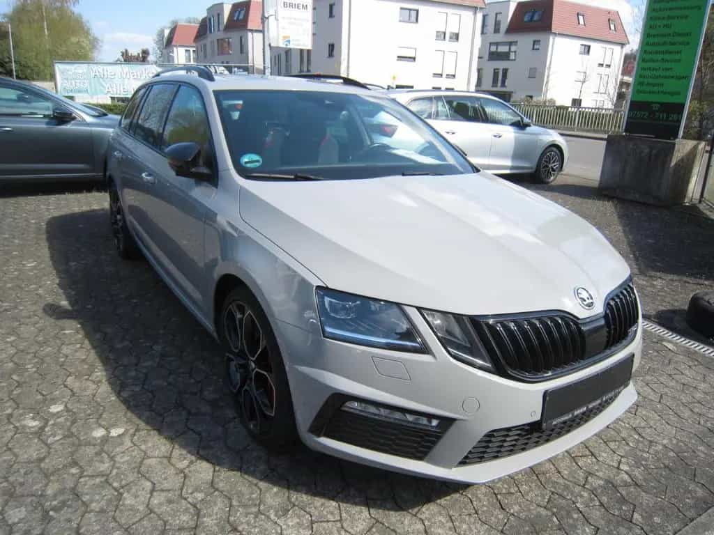 Skoda Octavia Combi RS 245 09/2017-photo-0