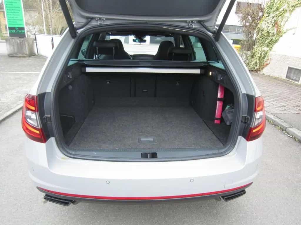 Skoda Octavia Combi RS 245 09/2017-photo-27