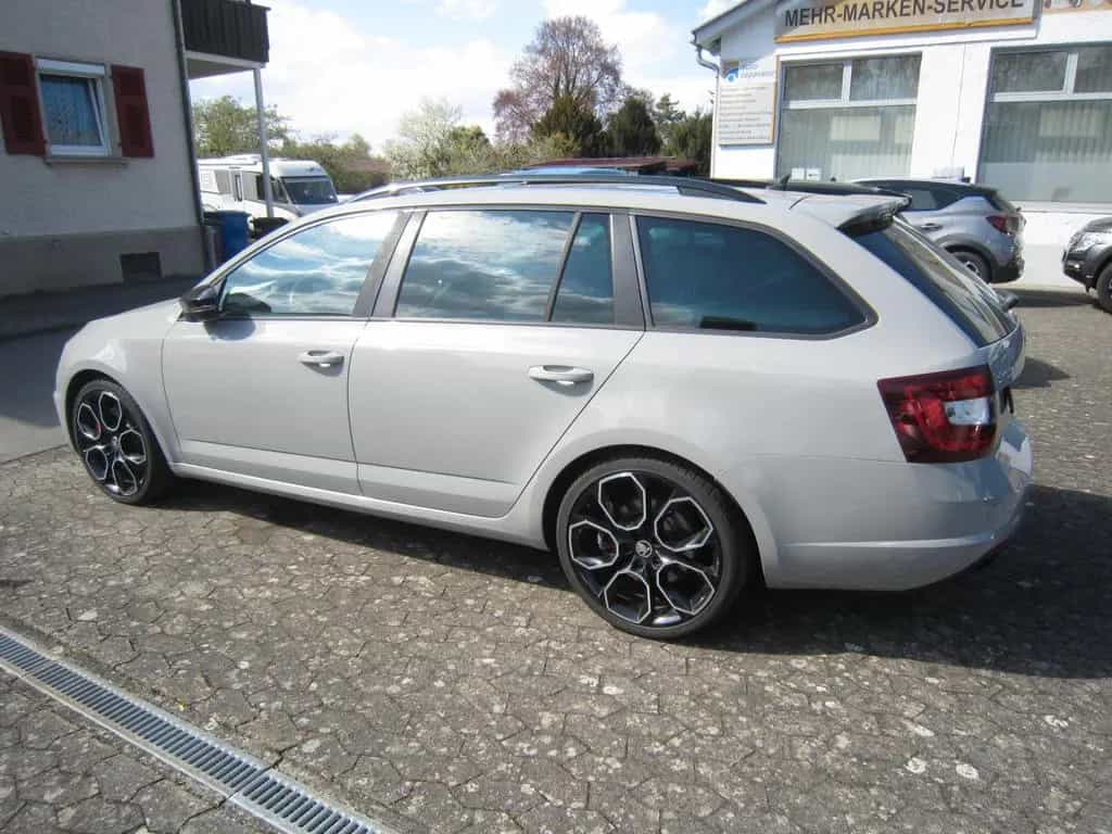 Skoda Octavia Combi RS 245 09/2017-photo-4