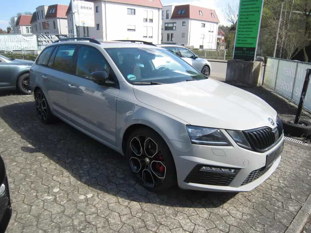 Skoda Octavia Combi RS 245 09/2017-photo-9