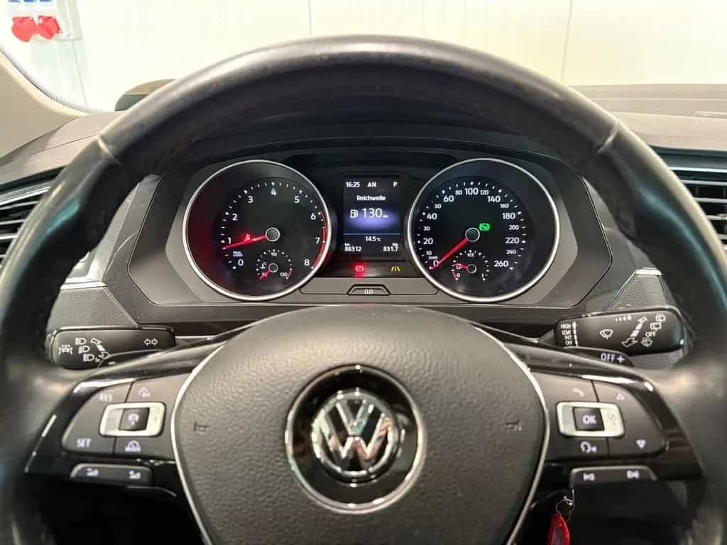 Volkswagen Tiguan Sound 1.4 TSI DSG R-LINE LED NAVI 06/2018-photo-13