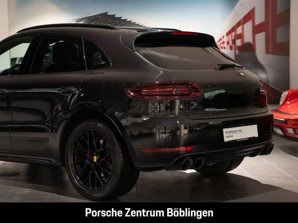 Porsche Macan GTS Standheizung Surround-View Luftfederun 01/2018-photo-11