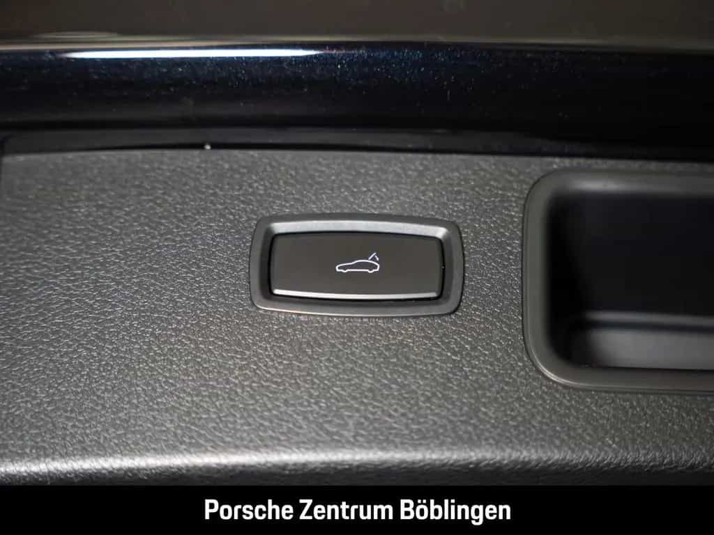 Porsche Macan GTS Standheizung Surround-View Luftfederun 01/2018-photo-16