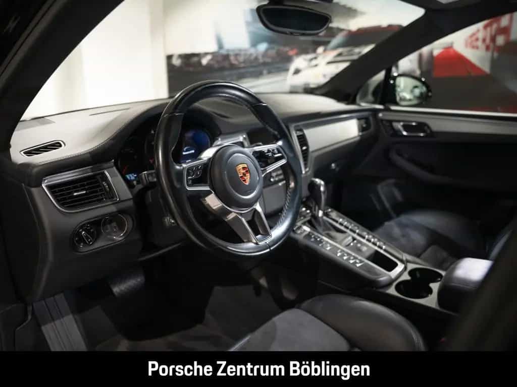 Porsche Macan GTS Standheizung Surround-View Luftfederun 01/2018-photo-3