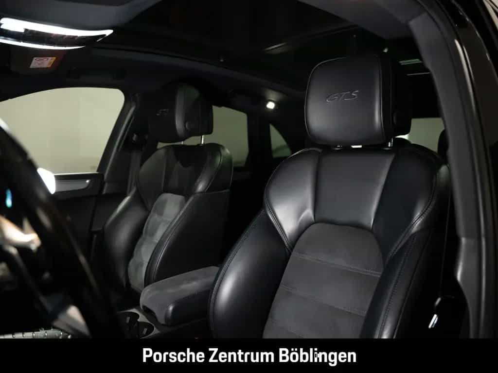 Porsche Macan GTS Standheizung Surround-View Luftfederun 01/2018-photo-4