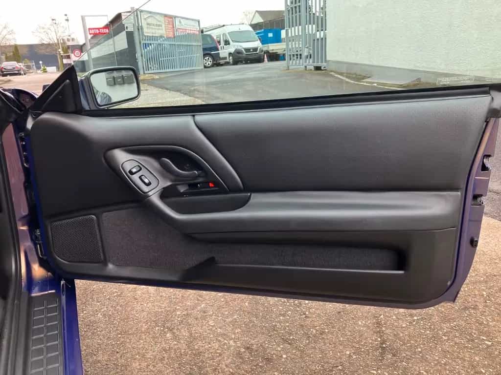 Chevrolet Camaro 3.8 Automatik Leder*1.Hd.*Sammlerzustand* 03/2002-photo-15