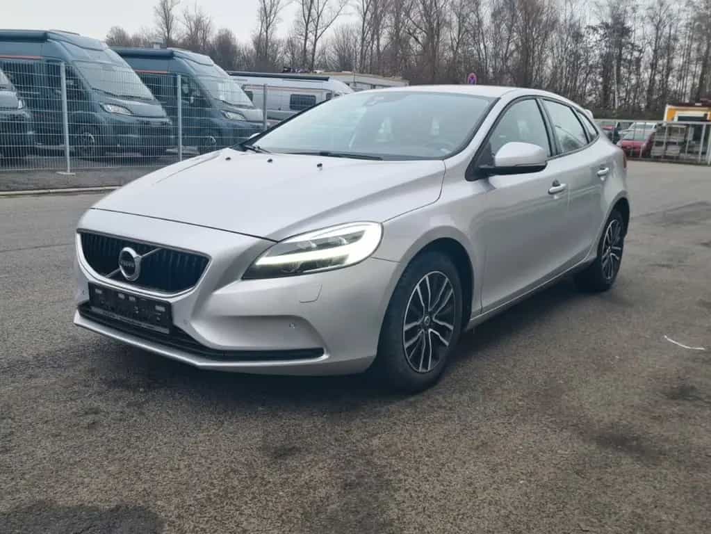 Volvo V40 Momentum, Automatik, Navi, LED, Garantie 01/2017-photo-0