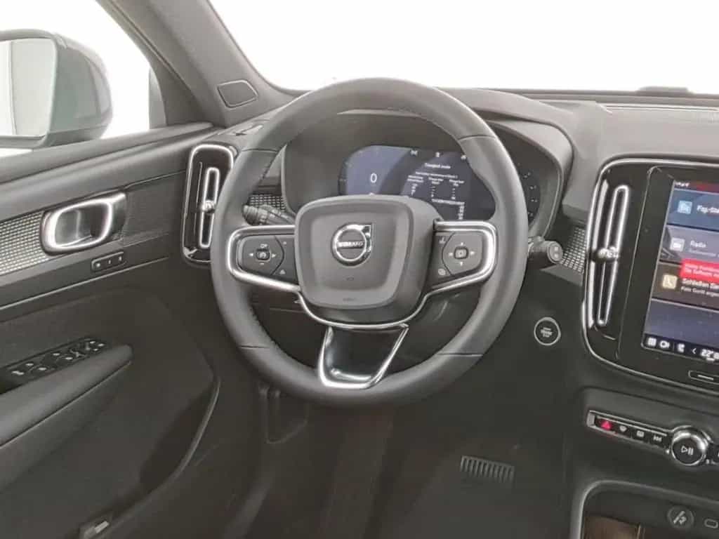 Volvo XC40 B3 Benzin Core Automatik 06/2025-photo-13