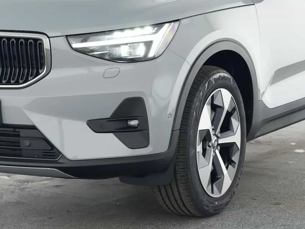 Volvo XC40 B3 Benzin Core Automatik 06/2025-photo-9