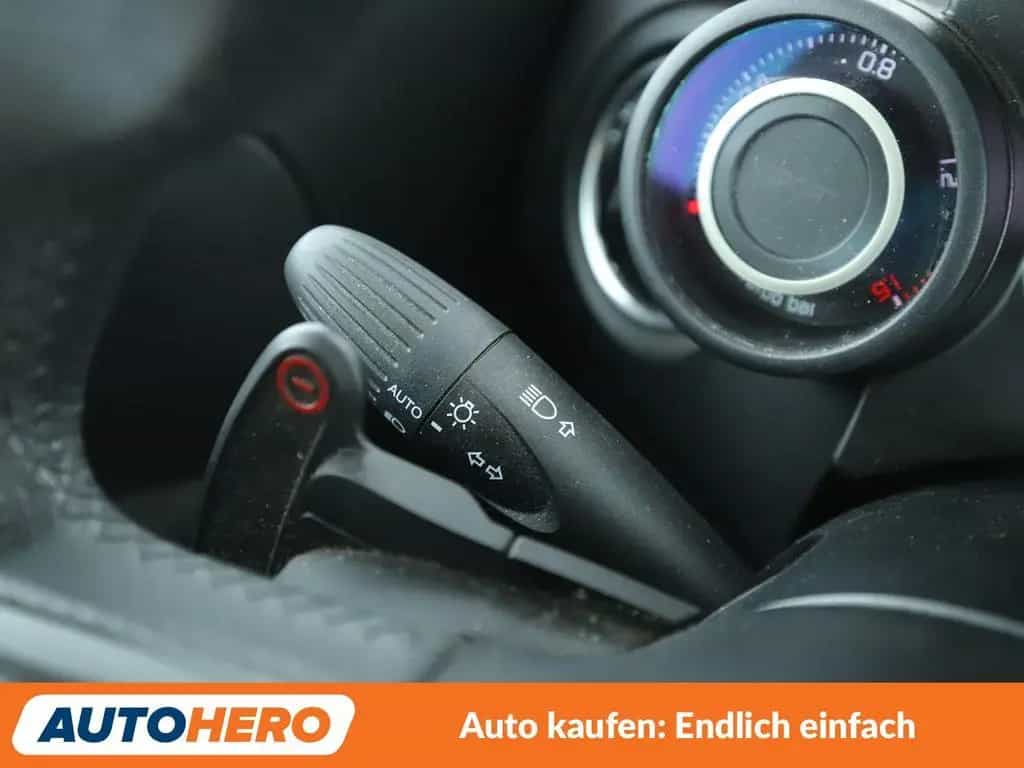 Abarth 595C 1.4 Turbo Aut. *BI-XENON*PDC*NAVI* 03/2023-photo-26