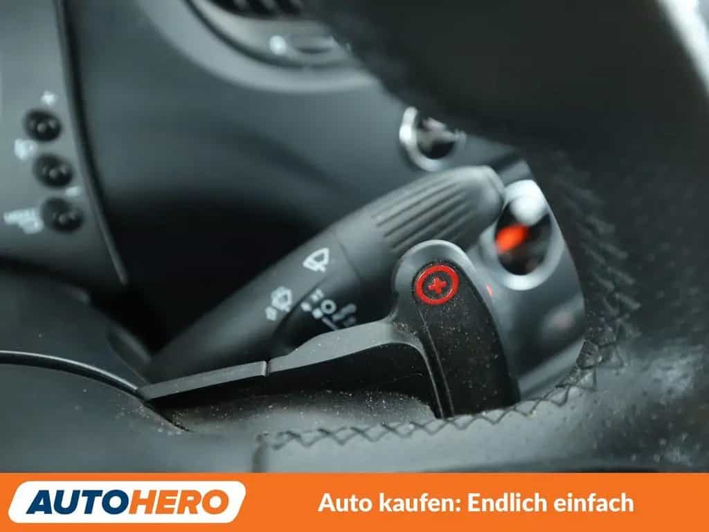 Abarth 595C 1.4 Turbo Aut. *BI-XENON*PDC*NAVI* 03/2023-photo-27