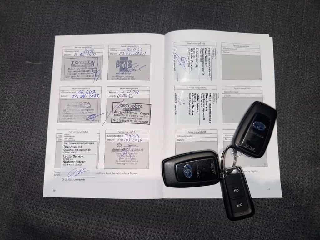 Toyota Corolla 1,8 Hybrid Comfort | 2.Hand | TÜV NEU 06/2019-photo-12