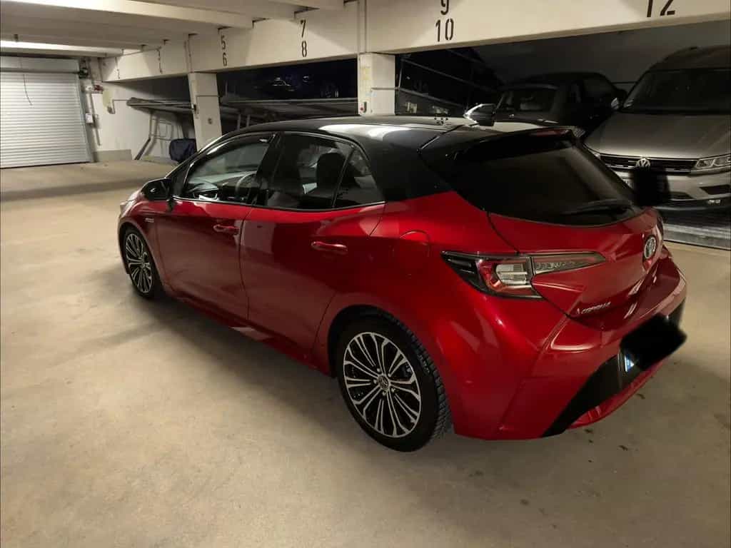 Toyota Corolla 1,8 Hybrid Comfort | 2.Hand | TÜV NEU 06/2019-photo-4