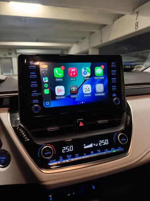 Toyota Corolla 1,8 Hybrid Comfort | 2.Hand | TÜV NEU 06/2019-photo-8