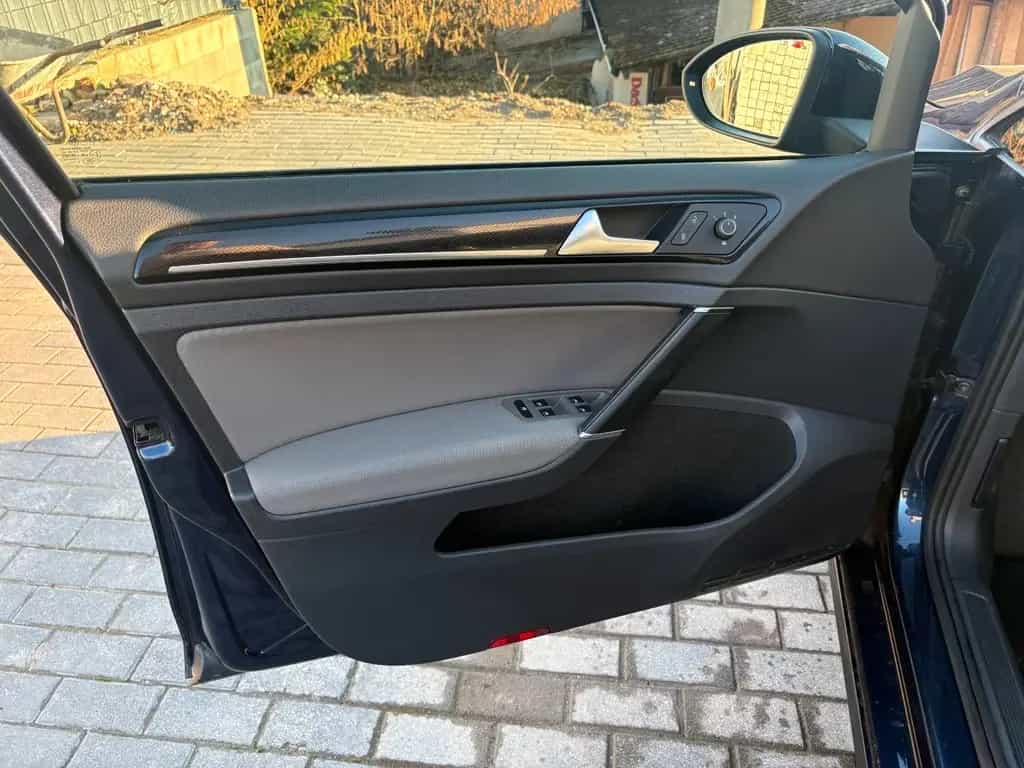 Volkswagen Golf VII Highline BMT *Scheckheft*1.Hand²* 09/2014-photo-19