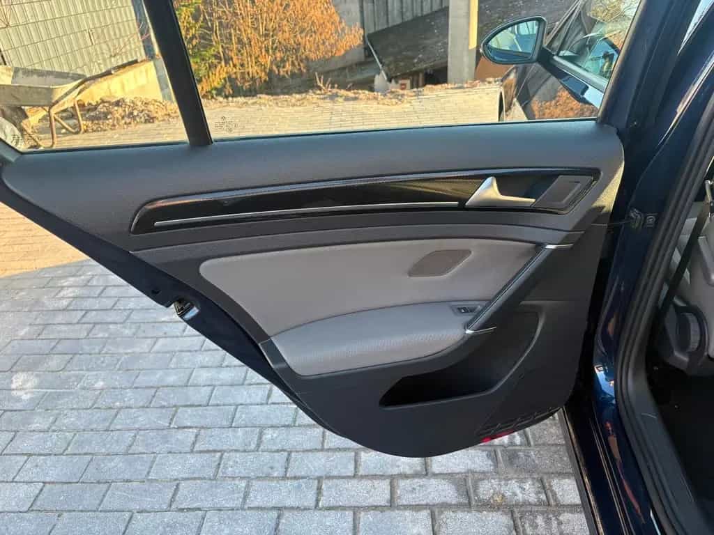 Volkswagen Golf VII Highline BMT *Scheckheft*1.Hand²* 09/2014-photo-20