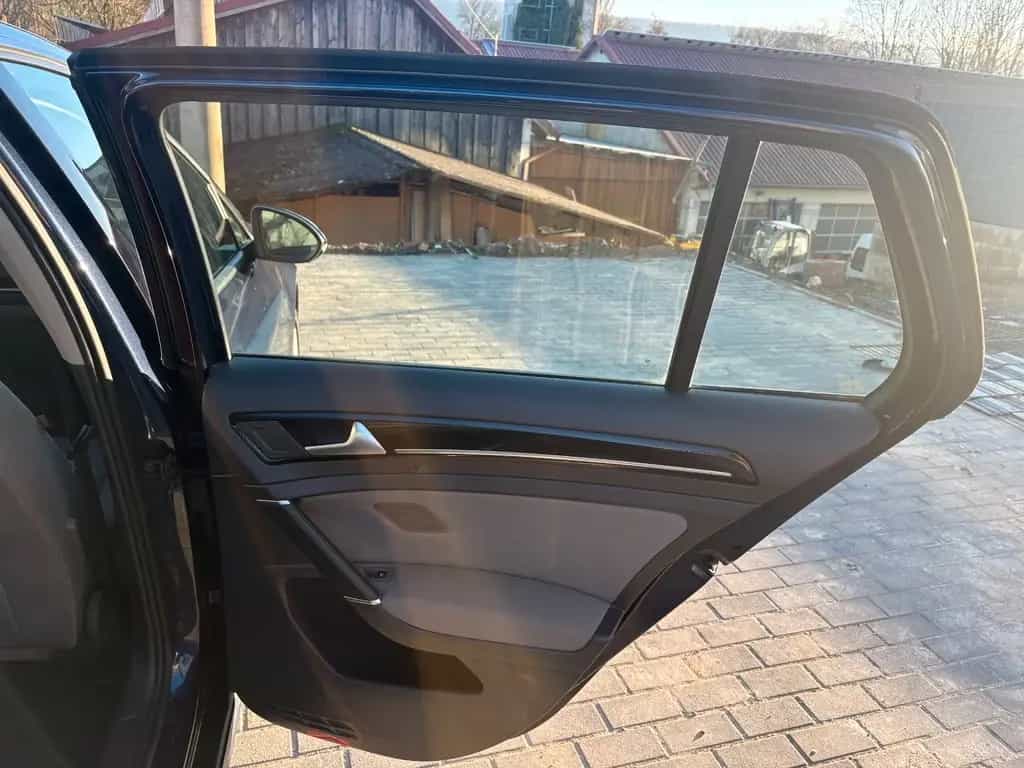 Volkswagen Golf VII Highline BMT *Scheckheft*1.Hand²* 09/2014-photo-21