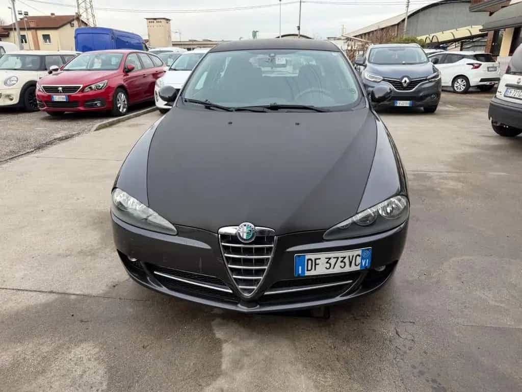 Alfa Romeo 147 1.9 JTD M-JET 16V 5 porte Dist. 11/2007-photo-2