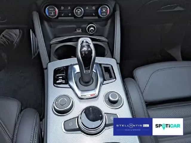 Alfa Romeo Stelvio 2.0 Turbo 16V Veloce Q 4 05/2024-photo-18