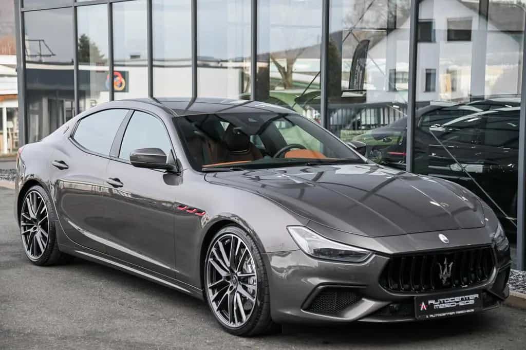 Maserati Ghibli Trofeo 3.8 V8 Carbon-Pack* Bowers&Wilkins 10/2021-photo-2