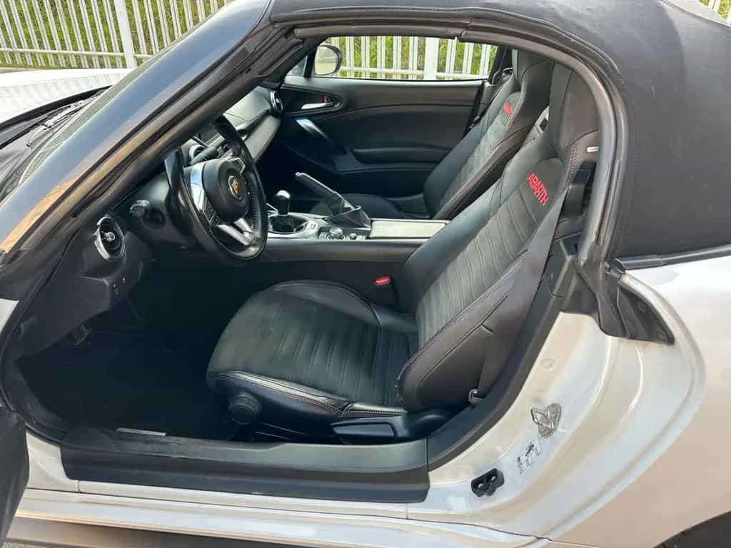Abarth 124 Spider 124 Spider 1.4 Turbo MultiAir 10/2019-photo-5