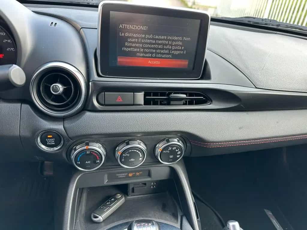 Abarth 124 Spider 124 Spider 1.4 Turbo MultiAir 10/2019-photo-7