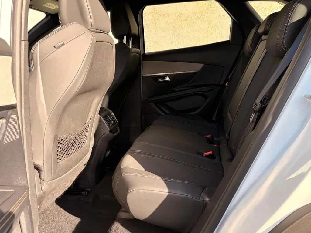 Peugeot 3008 GT -Garantie/Sitzheizung/LED- 09/2023-photo-12