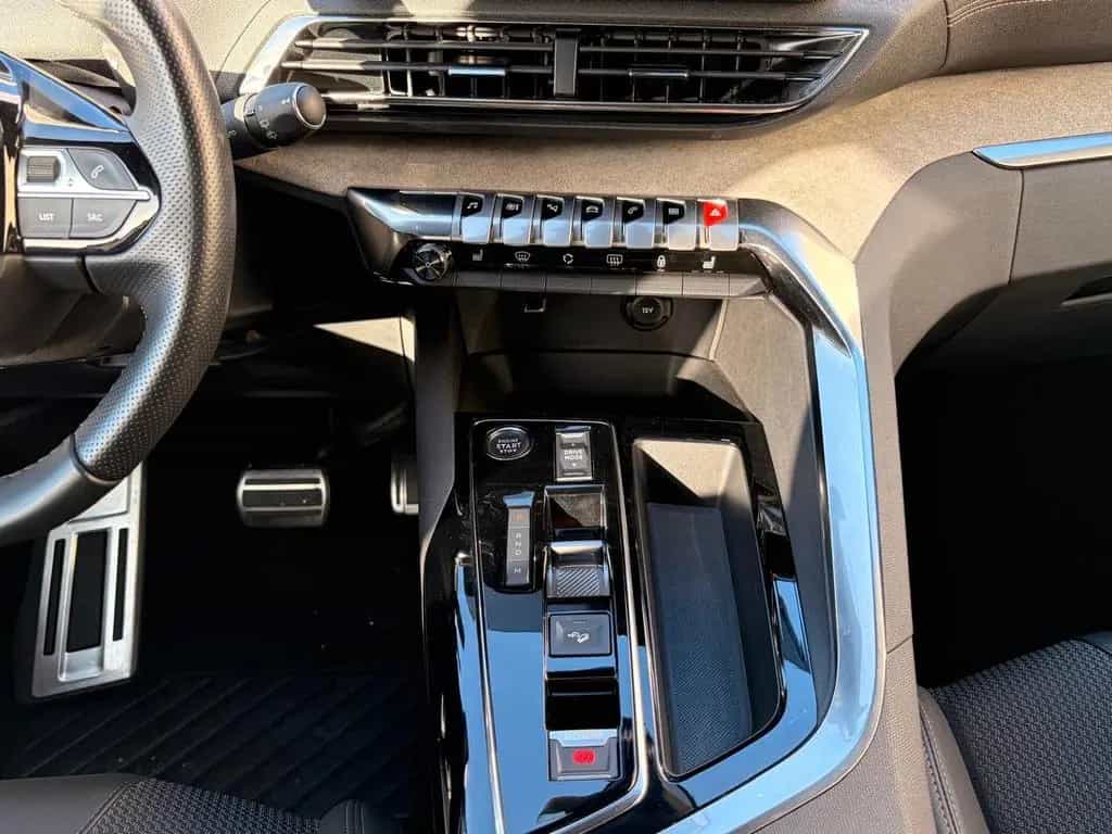 Peugeot 3008 GT -Garantie/Sitzheizung/LED- 09/2023-photo-19
